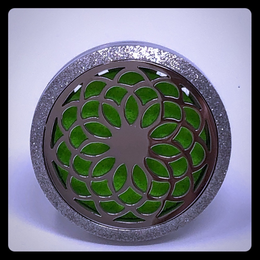 New! Dream Catcher Essential Oil Car Vent Clip